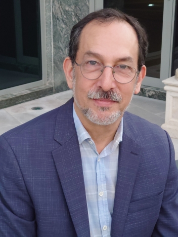 Headshot of Gary Langer