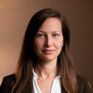 Headshot of Clémentine Van Effenterre