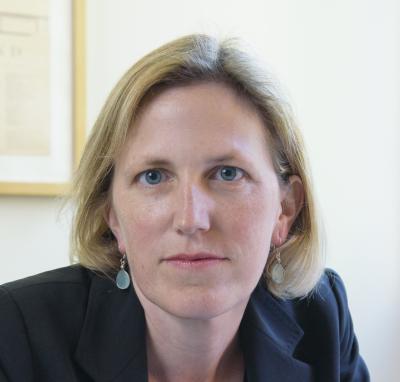 Headshot of Kimberly Clausing