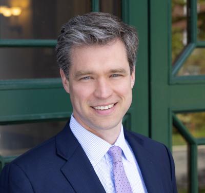 Headshot of Mat Weinzierl