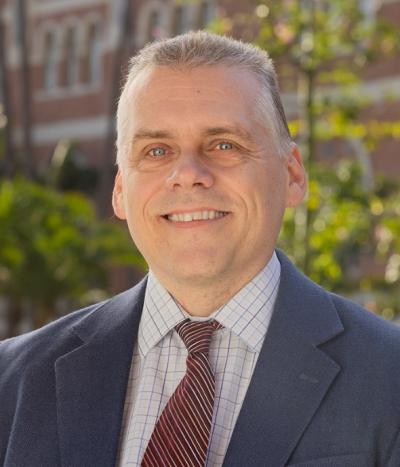 Headshot of Gerard Hoberg